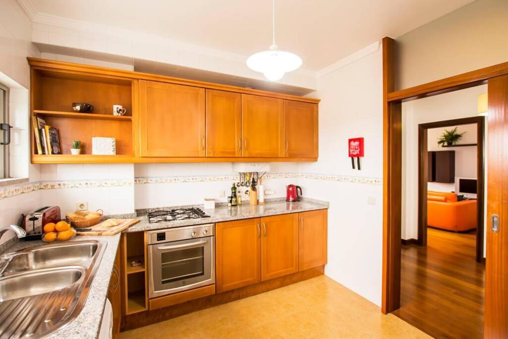 Casa Da Torre Com Garagem Gratuito Appartement Aveiro Buitenkant foto
