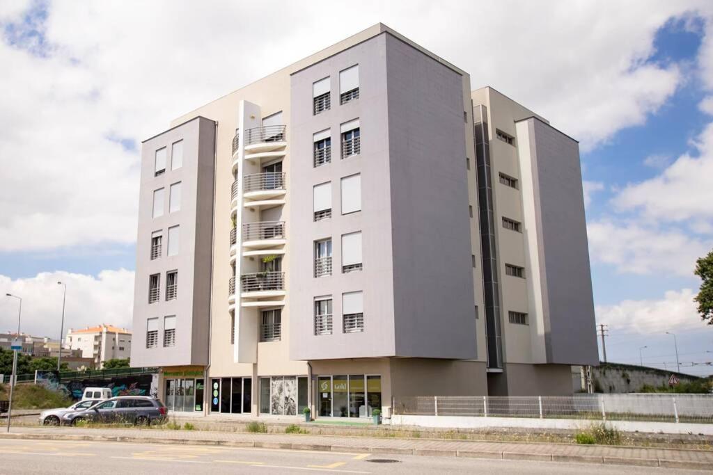 Casa Da Torre Com Garagem Gratuito Appartement Aveiro Buitenkant foto
